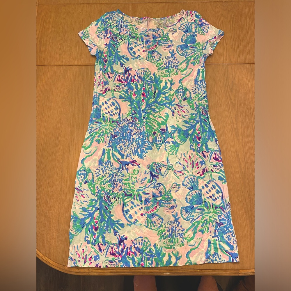 Lilly Pulitzer short sleeve 100% cotton short sleeve dress, size small